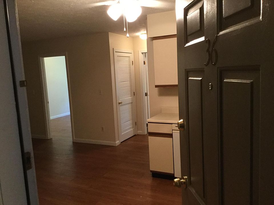 Entrance to Apt 36