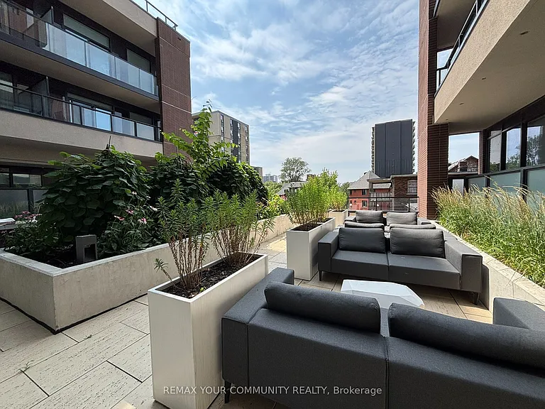 270 Dufferin St #601 — Photo 21
