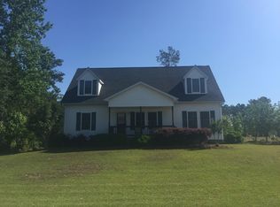 1099 Mill Creek Dr, Manning, SC 29102