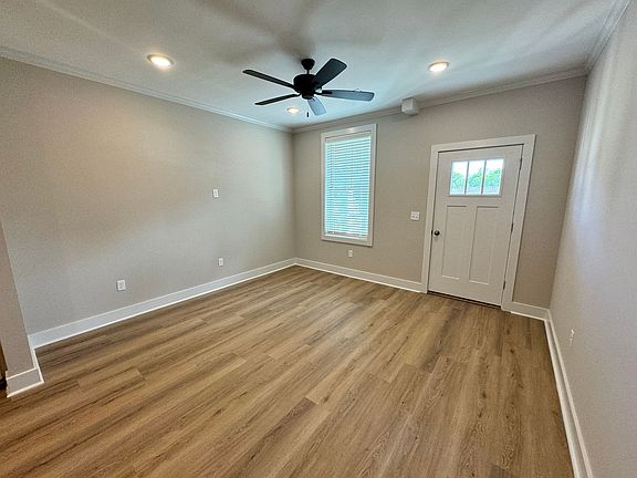 5th image of 1207 Pleasant Dr #306