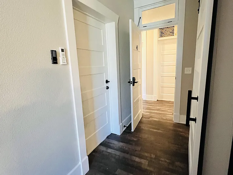 200 S Pikes Peak Ave — Photo 8