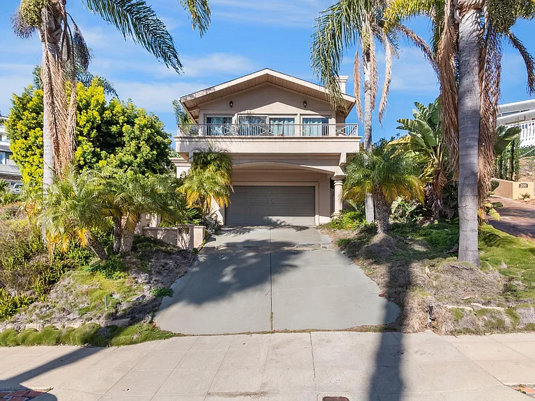 1542 Monmouth Dr — Photo 8