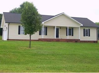 45 Strawberry Ln, Taylorsville, NC 28681