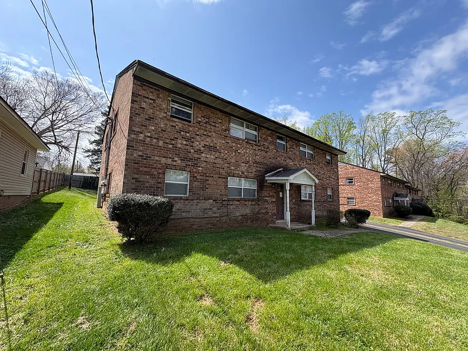 1126-1130 1134 Conley St