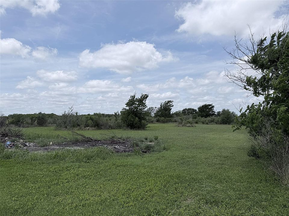 2nd image of Lots 7 8 9 Bastrop St