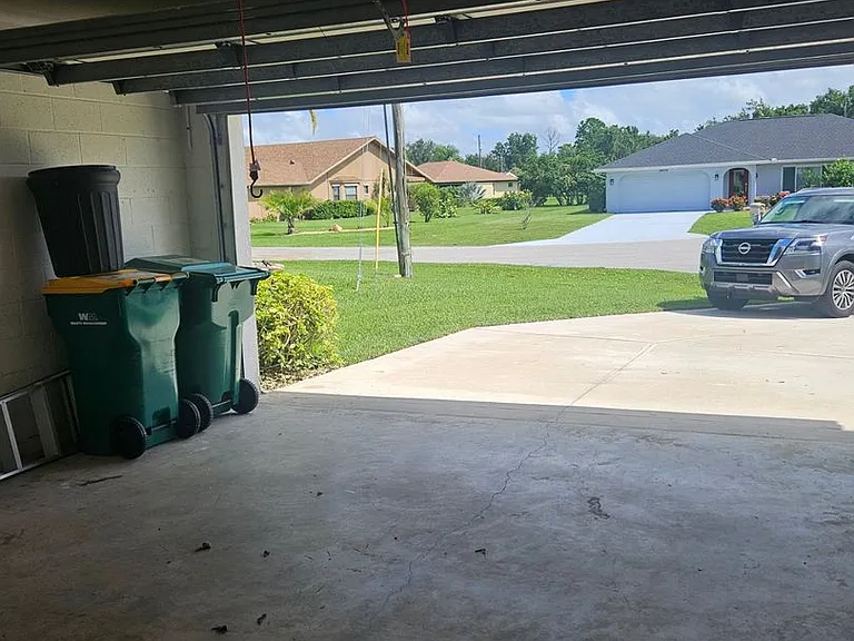 25173 Mercedes Dr — Photo 28