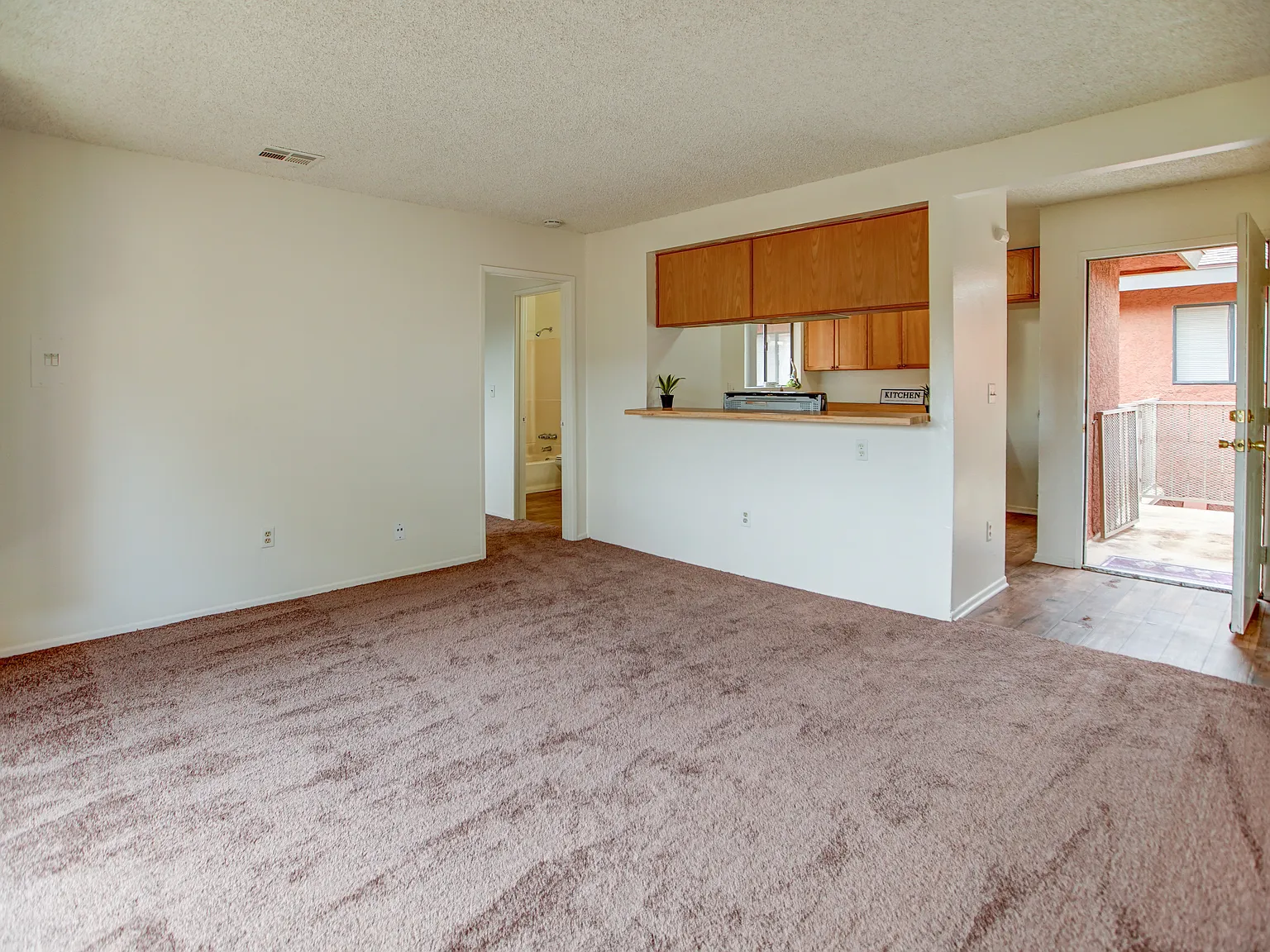 Sierra View Apartments — Photo 4