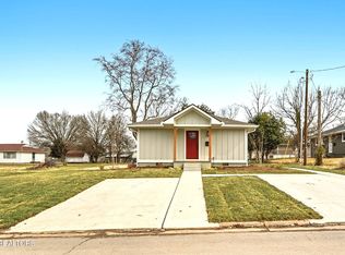 120 Marquette Rd, Oak Ridge, TN 37830