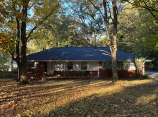 624 Ridge Ave, Stone Mountain, GA 30083