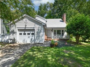 12 Irving Park Ln, Greensboro, NC 27455
