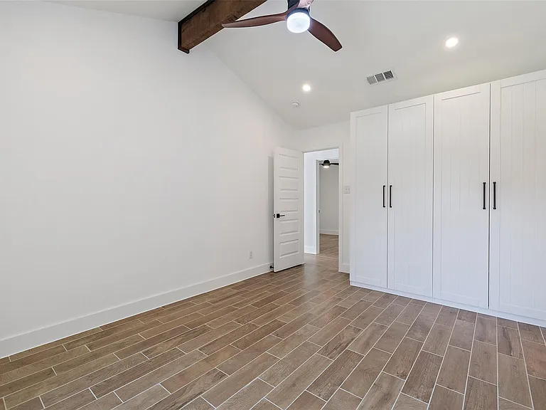 1111 Spearson Ln — Photo 25