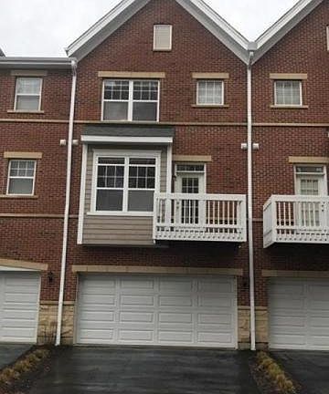 2nd image of 356 W Wood St #32