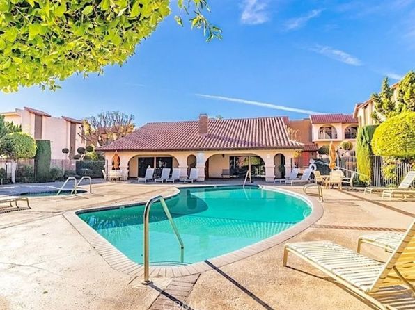 1711 Grismer Ave APT 32