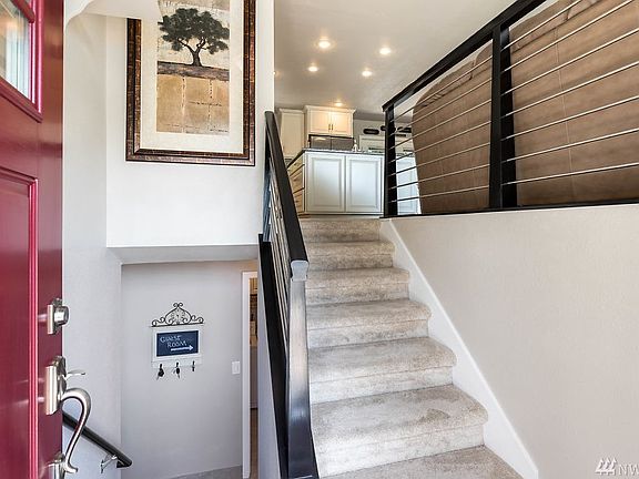 5th image of 1752 Seaview Ave