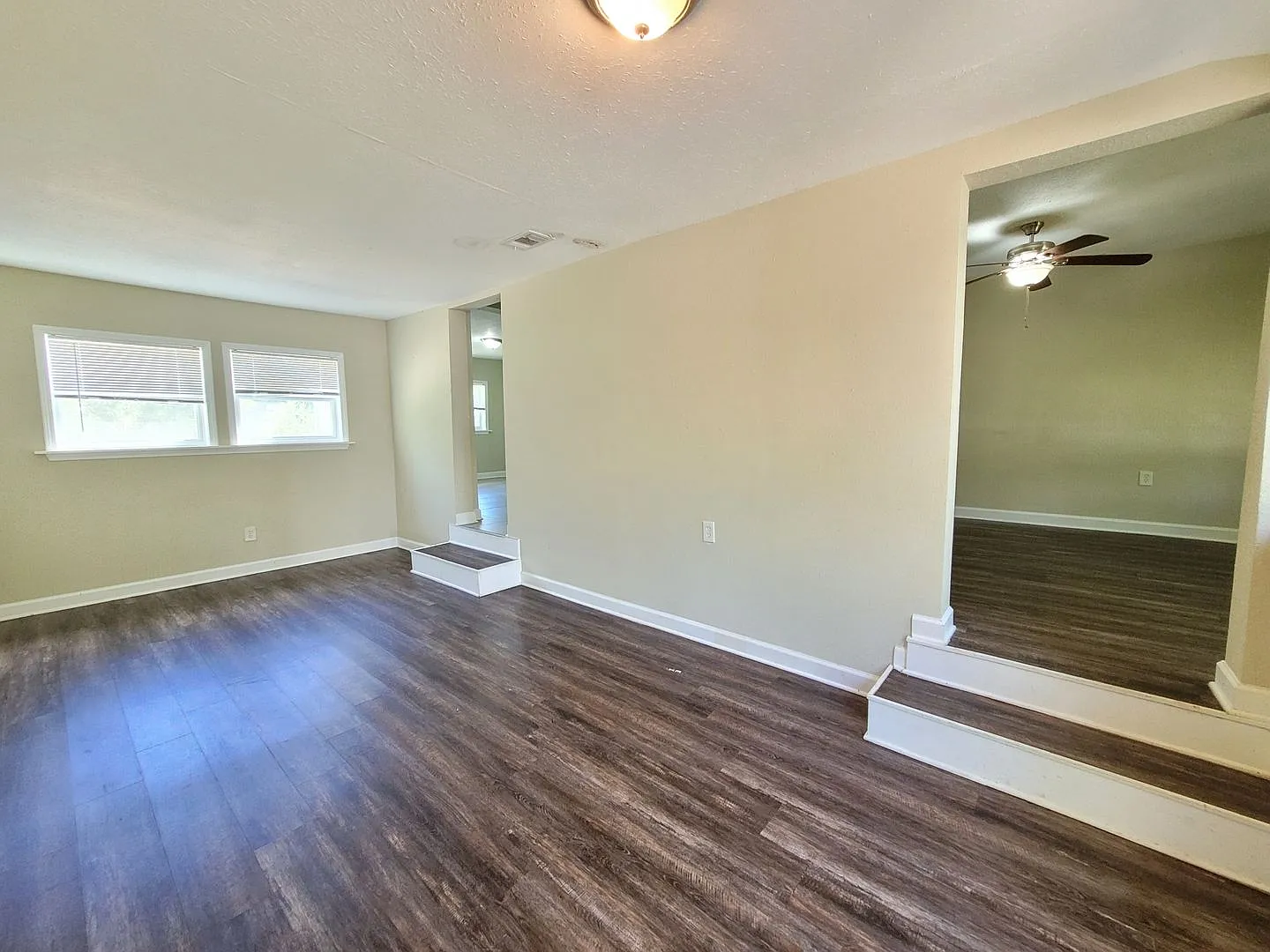 307 Hermey Ave Pensacola. Move In Special: Half Off First Full Month Of Rent — Photo 3