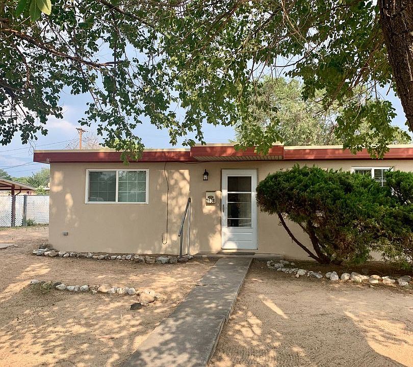 1st image of 2938 Sierra Dr NE