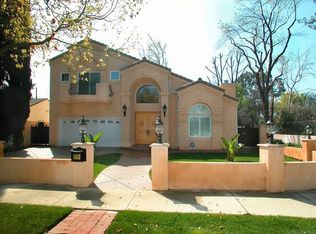 18266 Palora St, Tarzana, CA 91356