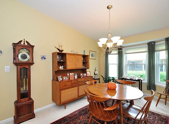 5th image of 805 Trotter Ct