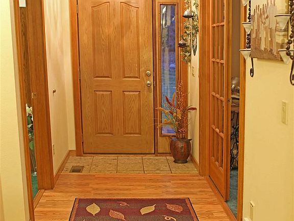 3rd image of 8401 N Haye Ln
