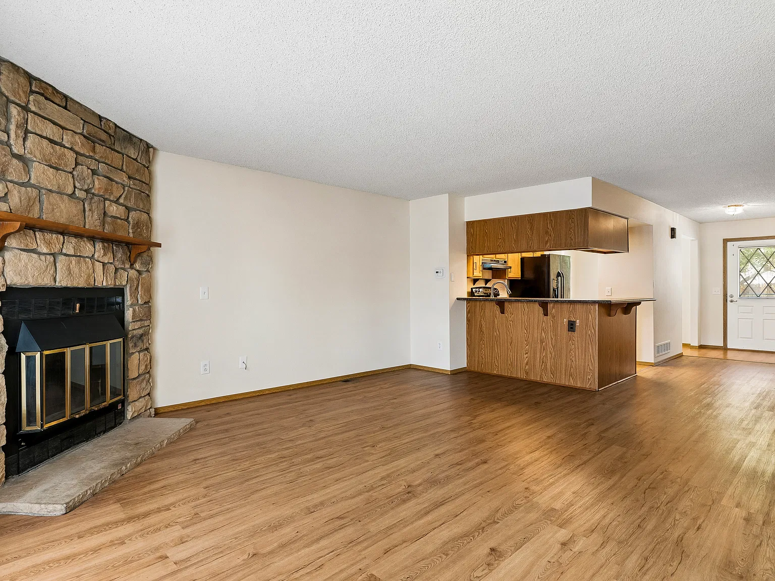 2 bed, 2.5 bath, 1440 sqft, $2,250 — Photo 2
