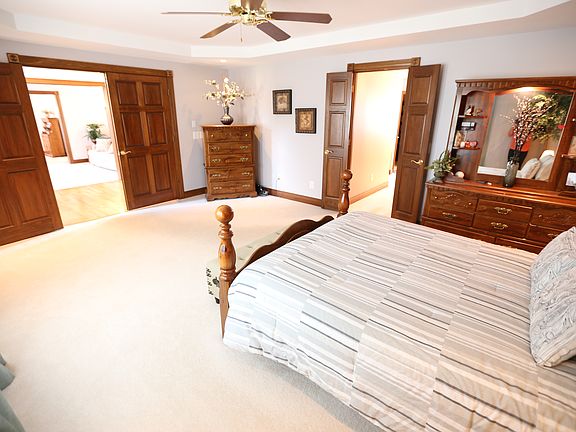 3rd image of 456 Saddle Park Ct