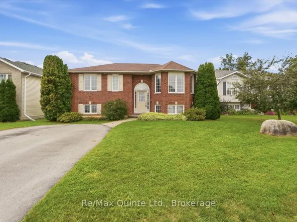 6 Chisholm Sq, Belleville, ON K8N 5Z4