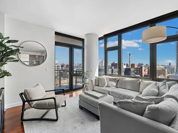 100 Jay St APT 15C, Brooklyn, NY 11201