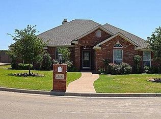 445 Sagewood Dr, Hewitt, TX 76643