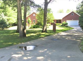 3920 Timberland Dr, Wheatfield, IN 46392