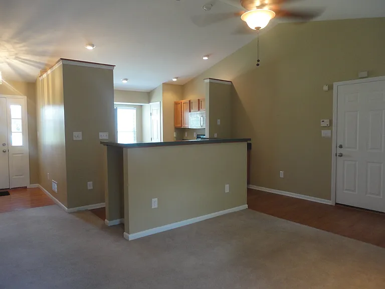 3358 Village Dr — Photo 7