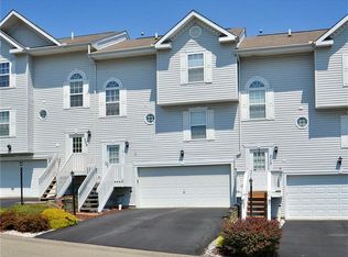 211 Manor View Dr, Manor, PA