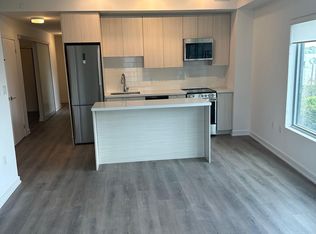 2433 Dufferin St #313, Toronto, ON M6E0B4