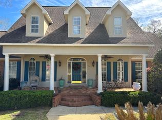 104 Lindsey Ln, Dothan, AL 36305