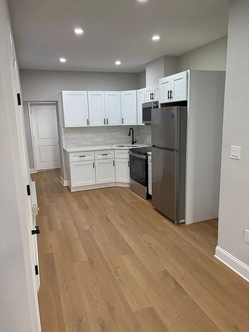 Beautiful Newly Renovated 3 Bedroom Home Now Available in West Parkside — Photo 3