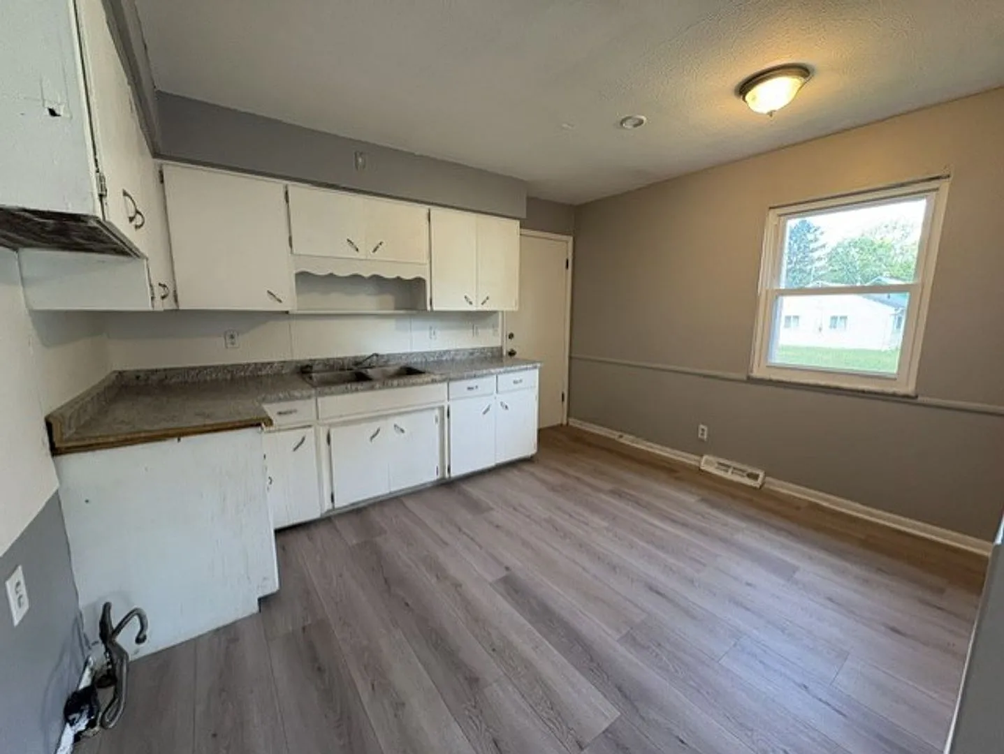 Affordable 2-Bedroom Ranch-Style Home with Full Basement — Photo 4