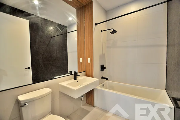 Rented by EXR | media 4