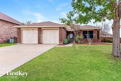 229 Silver Spur Dr Photo 1