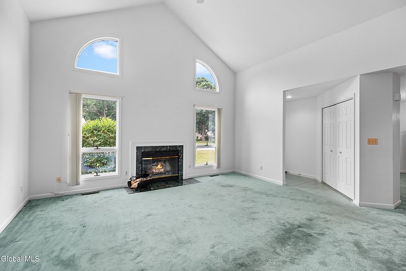 3rd image of 16 Pepper Lane