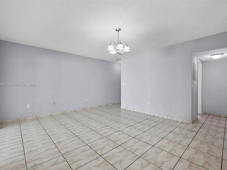 2028 SW 103rd Ct — Photo 8