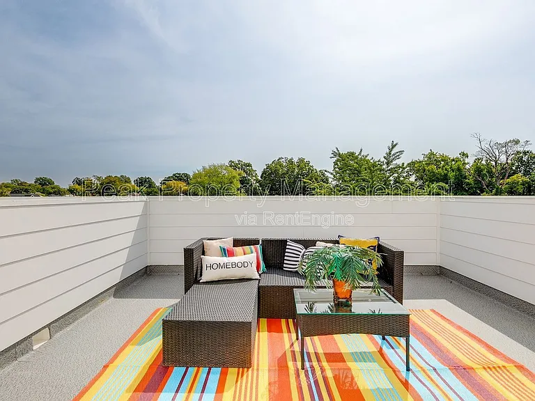 3204 Delaware Ave — Photo 30