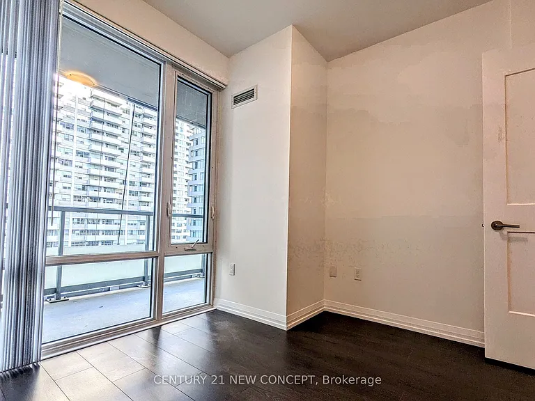 50 Dunfield Ave #1820 — Photo 4
