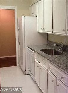 5th image of 3800 Fairfax Dr APT 109