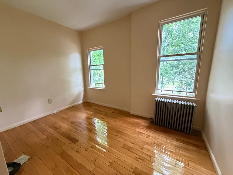 17 Grand St #2 — Photo 4