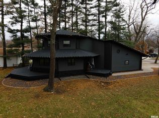 110 Edgar St, Lincoln, IL 62656