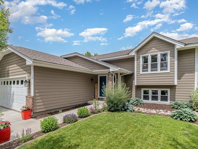5750 Lone Oak Dr, Savage, MN, 55378