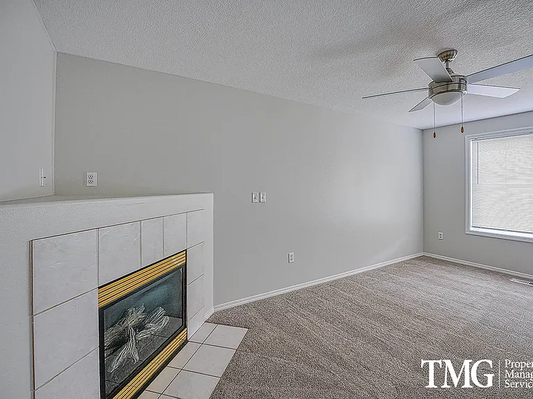 17015 NE 31st Way — Photo 7