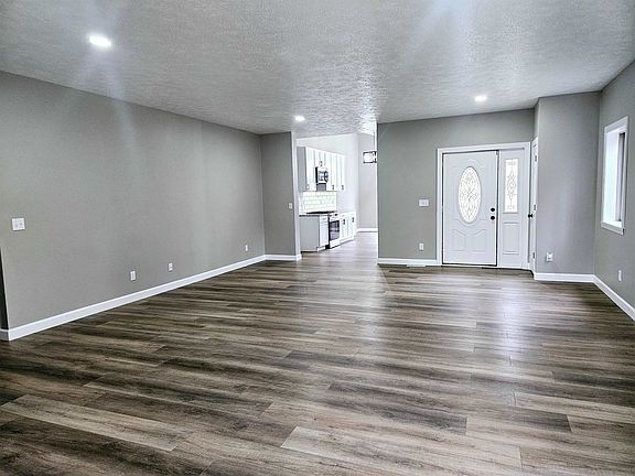 2nd image of 3205 20th St