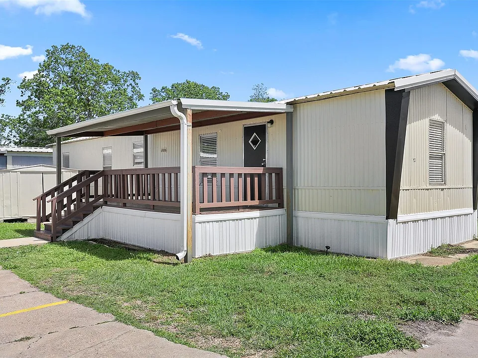 2222 N Austin Ave #32