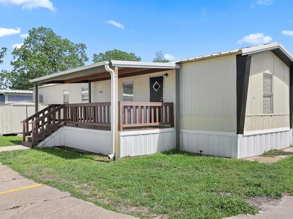 2222 N Austin Ave, Pearland, TX