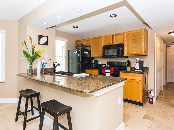 3rd image of 3149 Britannia Blvd APT A